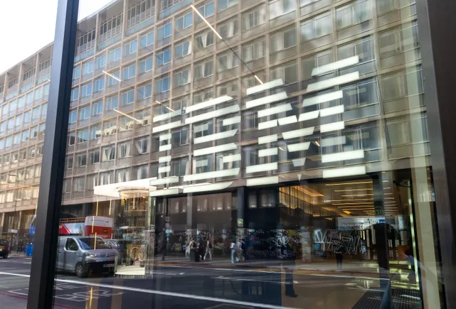 IBM称大型机收入下滑源于客户延期采购而非需求破坏
