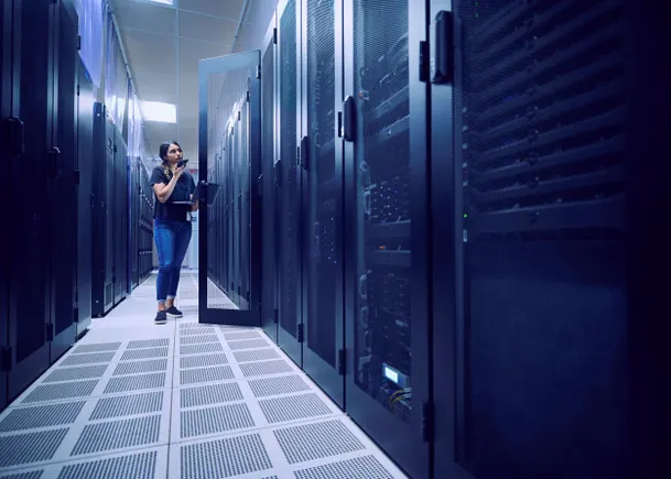 AI 计划推动对分析和数据库架构专业知识的需求