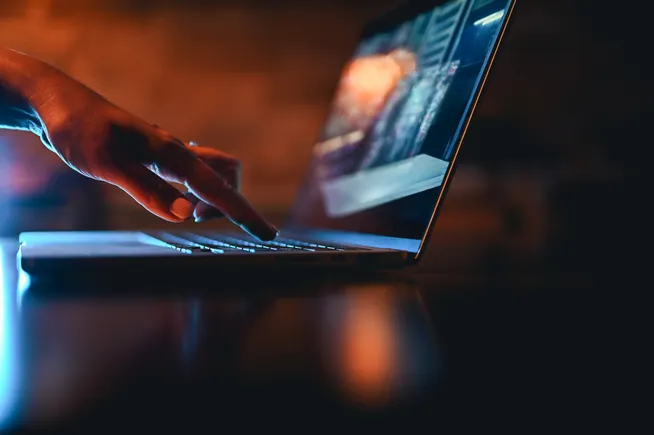 AI护栏：企业采用智能体的关键前提，CIO如何布局？